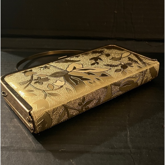 Ruodan Party Ware Clutch. All Gold Clutch. Small Size Bag. - Picture 5 of 12